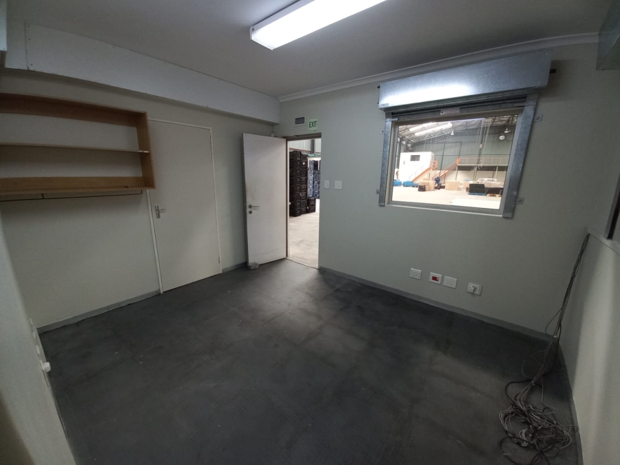 To Let commercial Property for Rent in Montague Gardens Western Cape